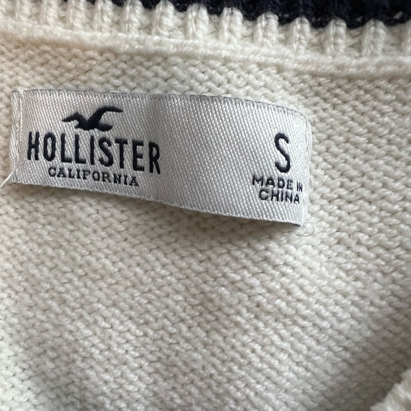 Hollister sweater vest - Picture 3 of 3